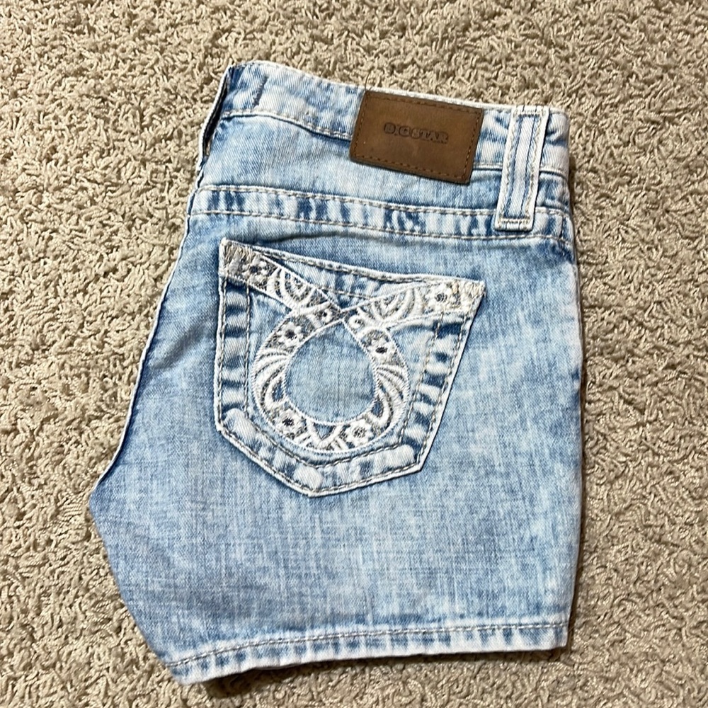 Big Star denim shorts size 25